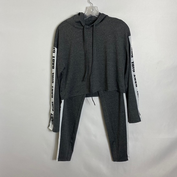 SHEIN Sweatsuit - Picture 3 of 7